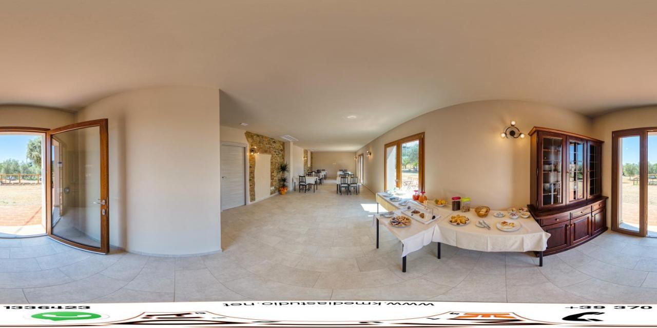 קסטנייטו קרדוצ'י Agriturismo Il Vecchio Olivo מראה חיצוני תמונה