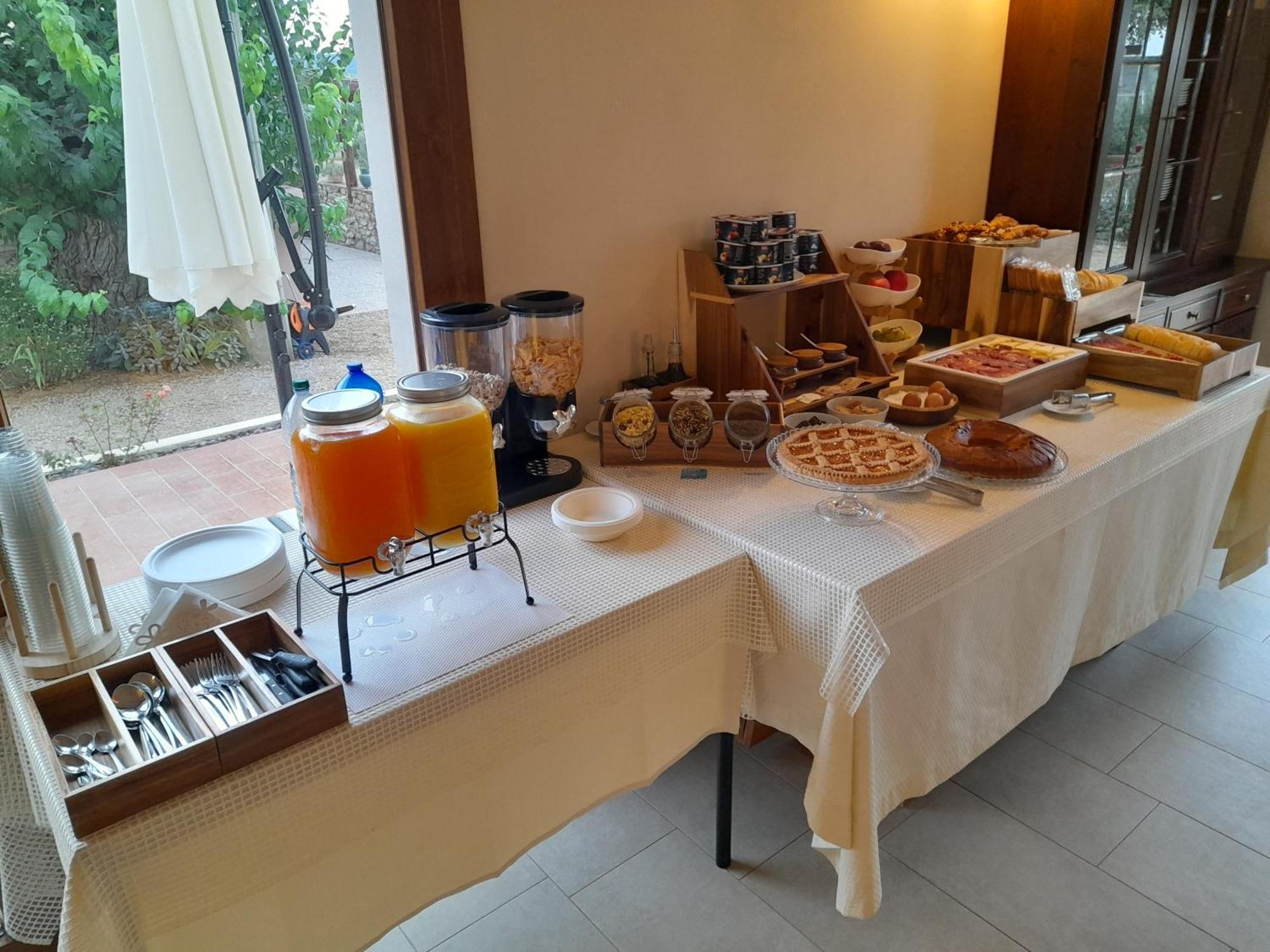 קסטנייטו קרדוצ'י Agriturismo Il Vecchio Olivo מראה חיצוני תמונה